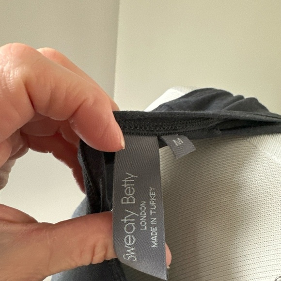 NWT Sweaty Betty Tranquil Yoga Vest (tank), Medium - Picture 7 of 9